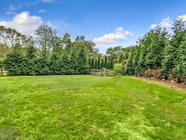4874 Madison Avenue, Trumbull CT 06611
