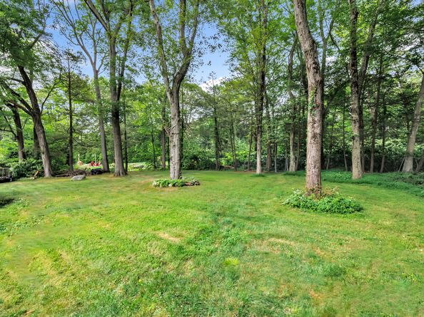 4874 Madison Avenue, Trumbull CT 06611