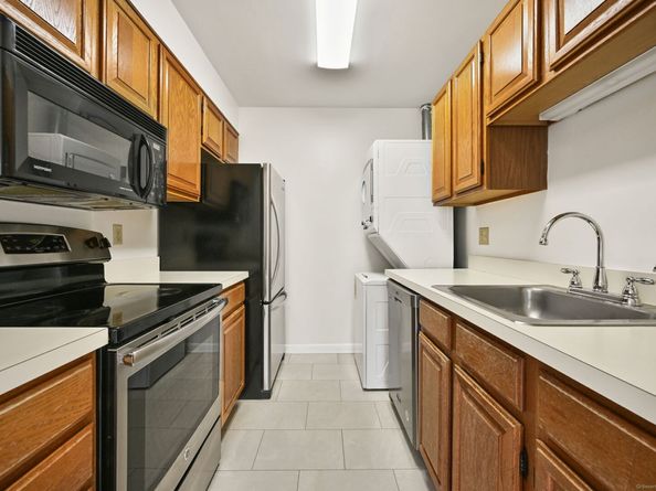34 Stuart Avenue 6, Norwalk CT 06850