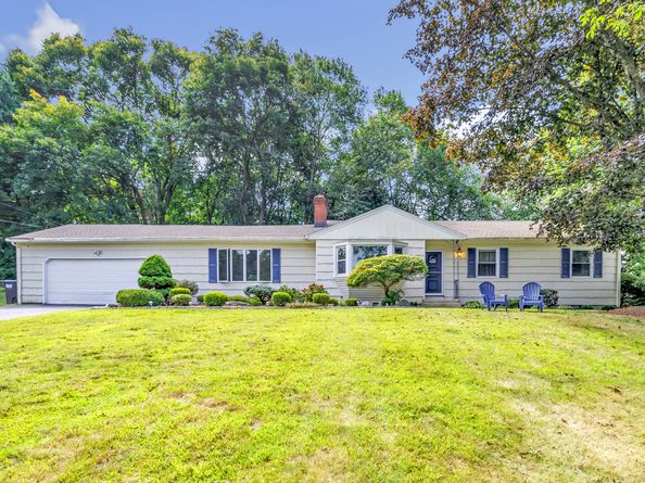 26 Wendy Road, Trumbull CT 06611