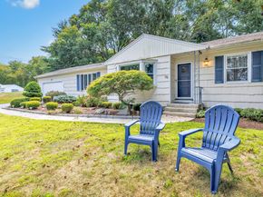 26 Wendy Road, Trumbull CT 06611