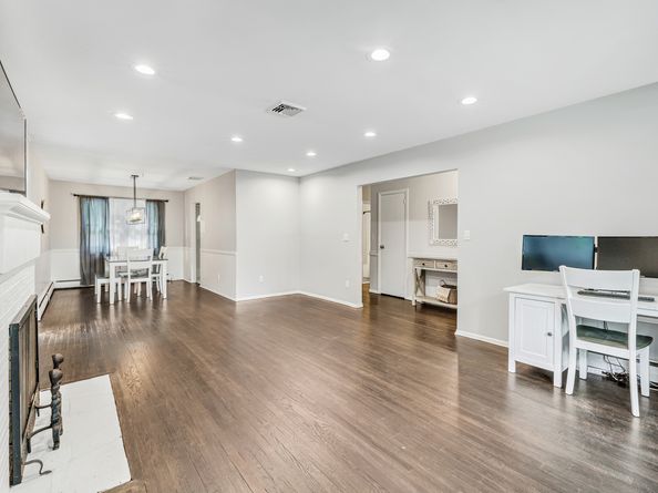 26 Wendy Road, Trumbull CT 06611