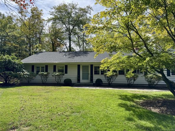 23 Silver Hill Road, Ridgefield CT 06877