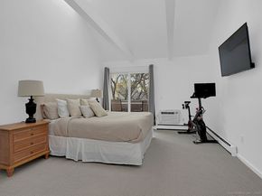 79 Harbor Drive 306, Stamford CT 06902