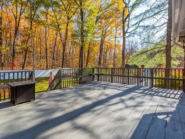 35 Mendes Road, Danbury CT 06811