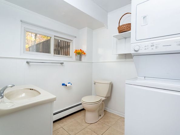 35 Mendes Road, Danbury CT 06811