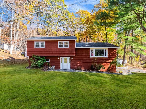 35 Mendes Road, Danbury CT 06811