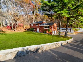 35 Mendes Road, Danbury CT 06811