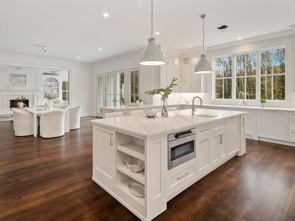 928 West Road, New Canaan CT 06840