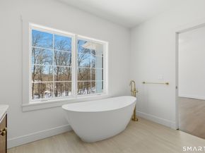 511 Den Road, Stamford CT 06903