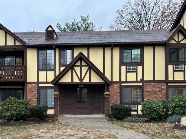 17 Teresa Place 17, Bridgeport CT 06606