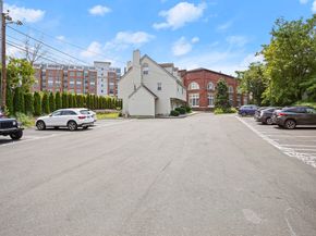 32 Pine Street APT 9, Norwalk CT 06854