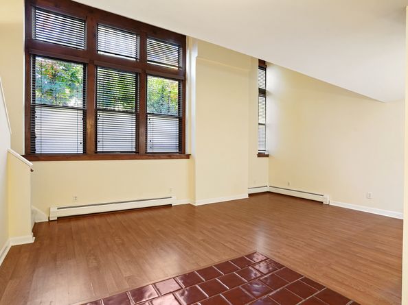 32 Pine Street APT 9, Norwalk CT 06854