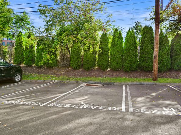 32 Pine Street APT 9, Norwalk CT 06854