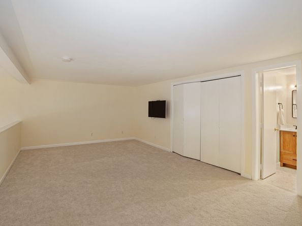 32 Pine Street APT 9, Norwalk CT 06854