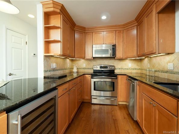 2289 Bedford Street G7, Stamford CT 06905