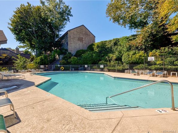 2289 Bedford Street G7, Stamford CT 06905