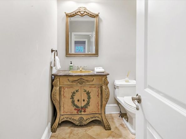 139 Jelliff Mill Road, New Canaan CT 06840