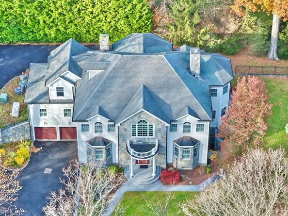 139 Jelliff Mill Road, New Canaan CT 06840