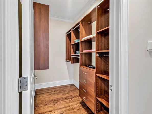 139 Jelliff Mill Road, New Canaan CT 06840