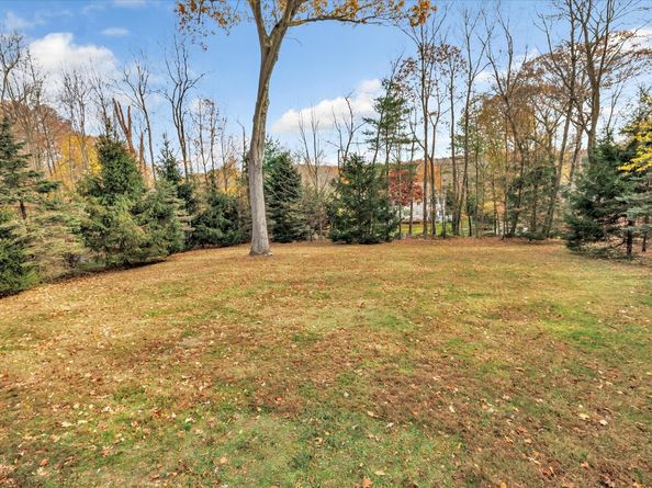 139 Jelliff Mill Road, New Canaan CT 06840