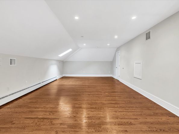 139 Jelliff Mill Road, New Canaan CT 06840