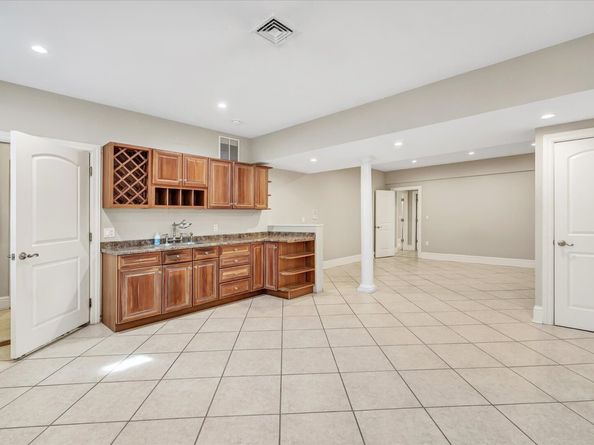 139 Jelliff Mill Road, New Canaan CT 06840