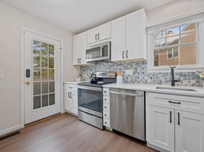 7 Silversmith Drive, Danbury CT 06811