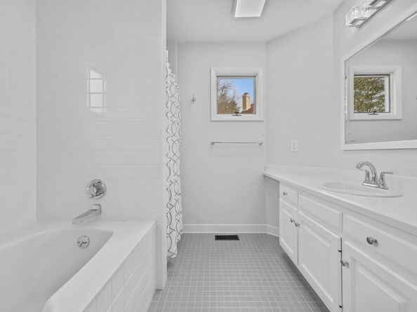 7 Silversmith Drive, Danbury CT 06811