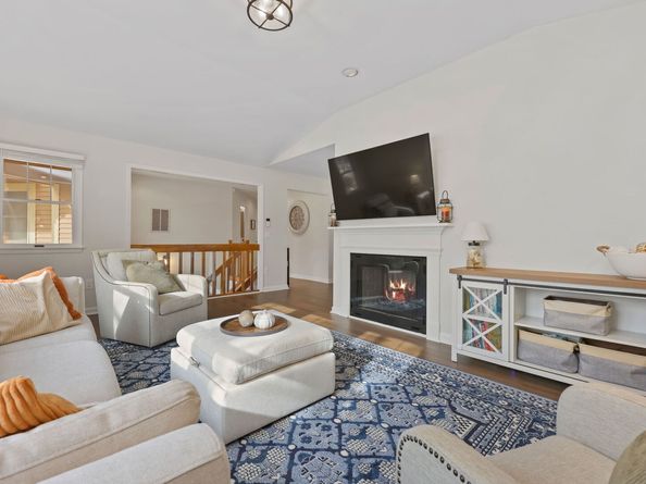 7 Silversmith Drive, Danbury CT 06811