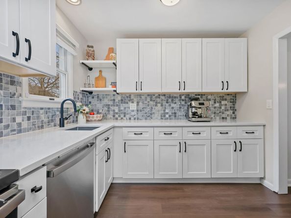 7 Silversmith Drive, Danbury CT 06811