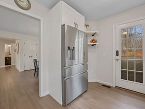 7 Silversmith Drive, Danbury CT 06811