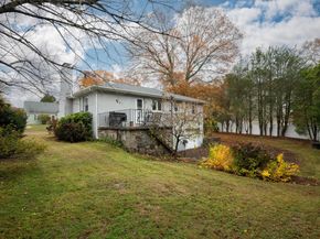 735 Chickadee Lane, Stratford CT 06614