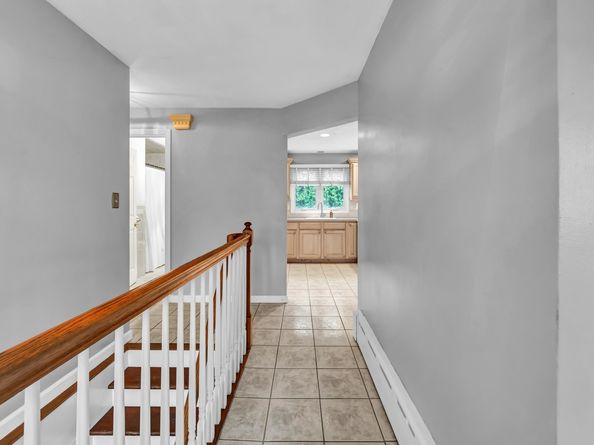 735 Chickadee Lane, Stratford CT 06614