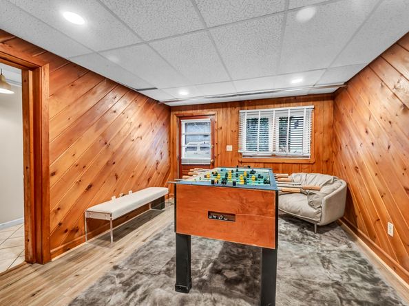 735 Chickadee Lane, Stratford CT 06614