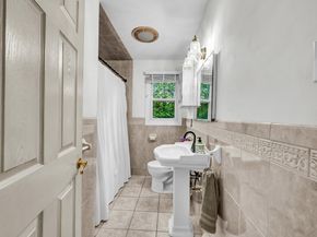 735 Chickadee Lane, Stratford CT 06614