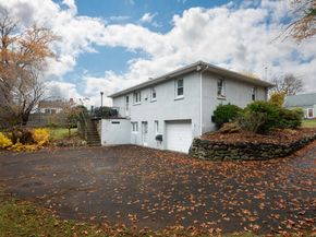 735 Chickadee Lane, Stratford CT 06614