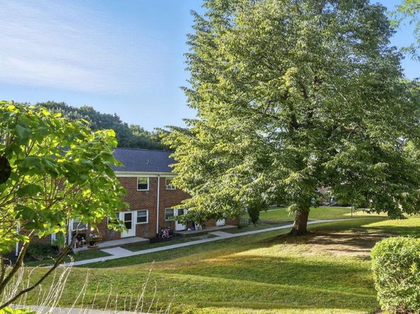 51 Park Avenue 251, Danbury CT 06810