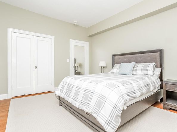 47 Lafayette Place APT 6J, Greenwich CT 06830