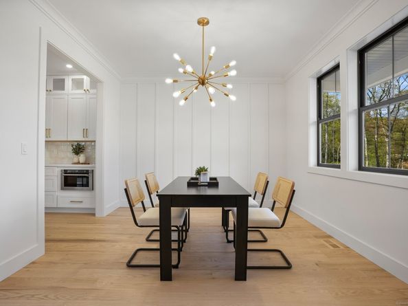 1 Pinecrest Lane, New Fairfield CT 06812