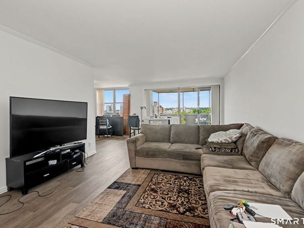 50 Glenbrook Road 8E, Stamford CT 06902