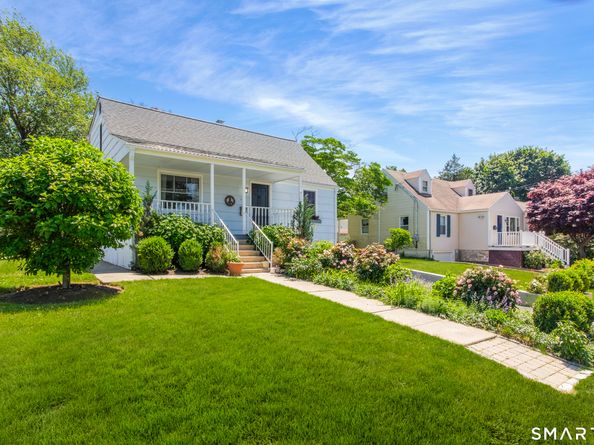 127 Moritz Place, Fairfield CT 06824