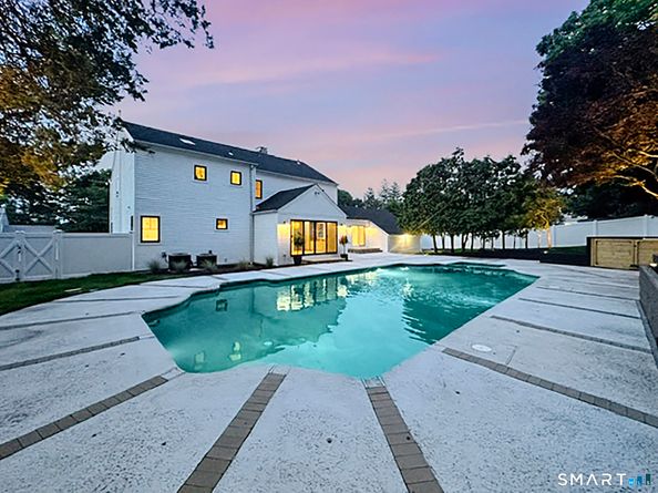91 Lockwood Road, Fairfield CT 06825