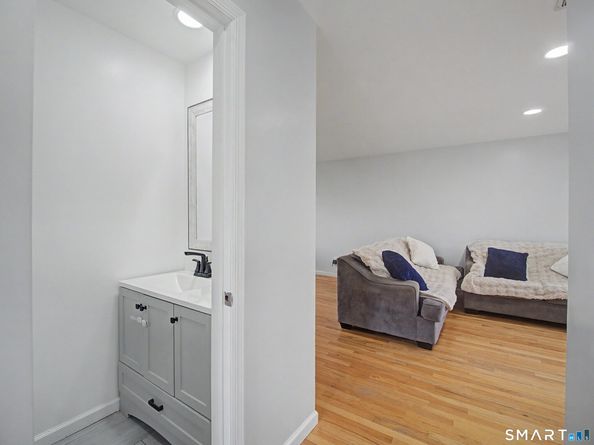 10 B Elm Street, Norwalk CT 06850