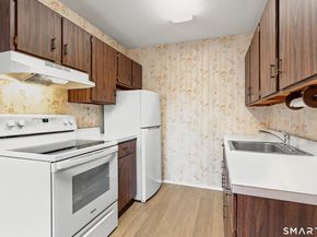 925 Longbrook Avenue 109, Stratford CT 06614