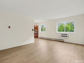 925 Longbrook Avenue 109, Stratford CT 06614