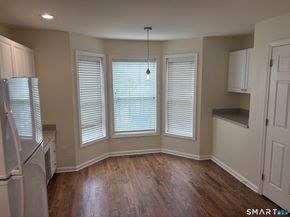 805 Sienna Drive 805, Danbury CT 06810