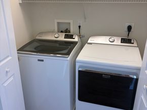805 Sienna Drive 805, Danbury CT 06810