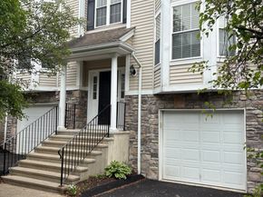 805 Sienna Drive 805, Danbury CT 06810