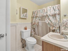 123 River Road, Shelton CT 06484